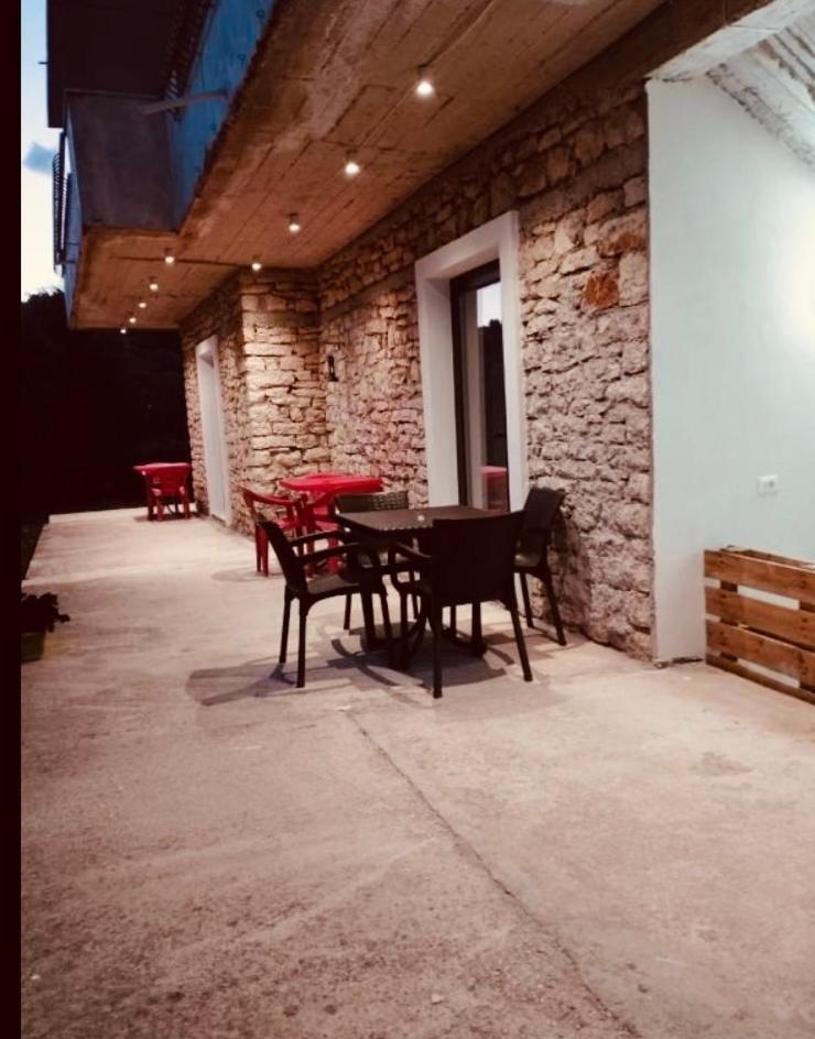 Comfort Guest Rooms Vila Hm Sarande Exterior photo